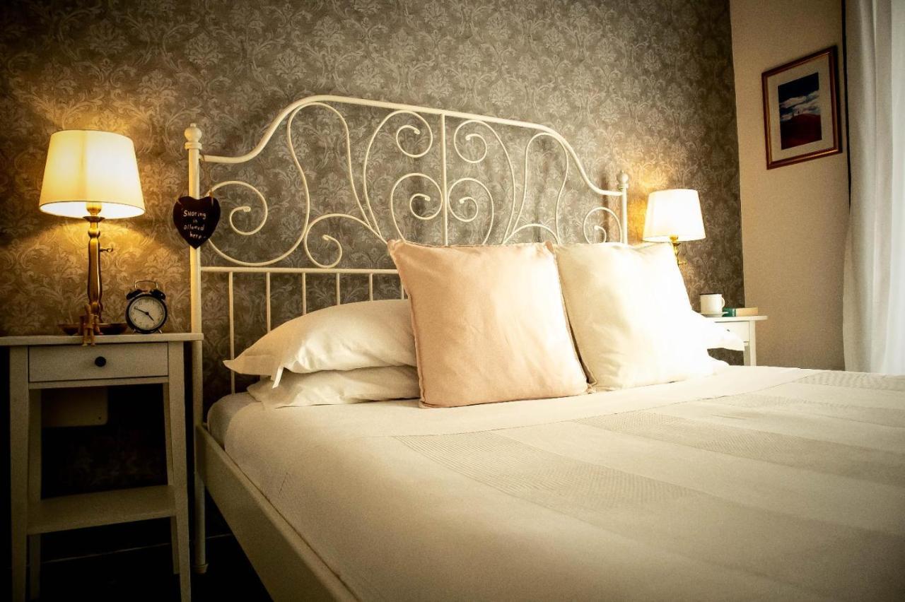 Guest House Camilla อาลเกโร ภายนอก รูปภาพ