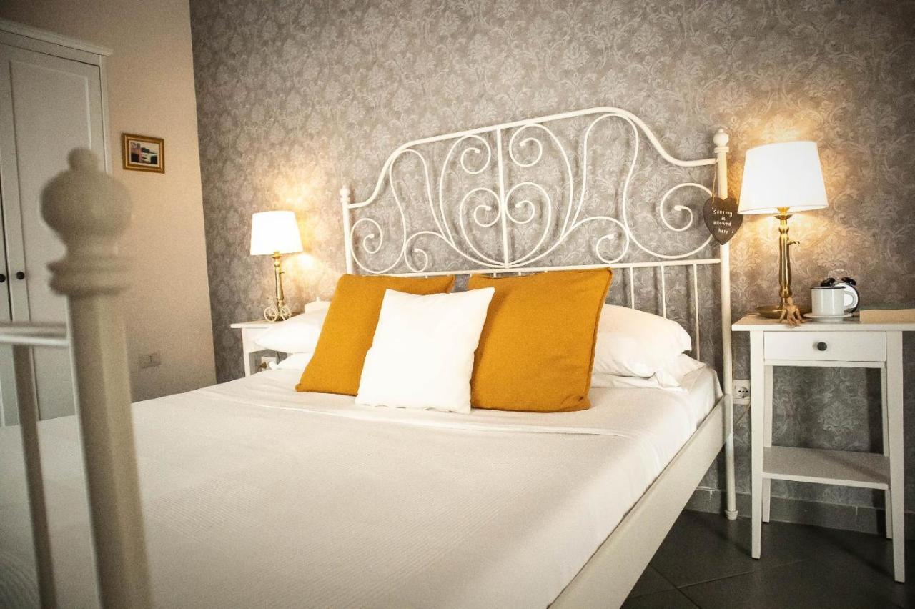 Guest House Camilla อาลเกโร ภายนอก รูปภาพ