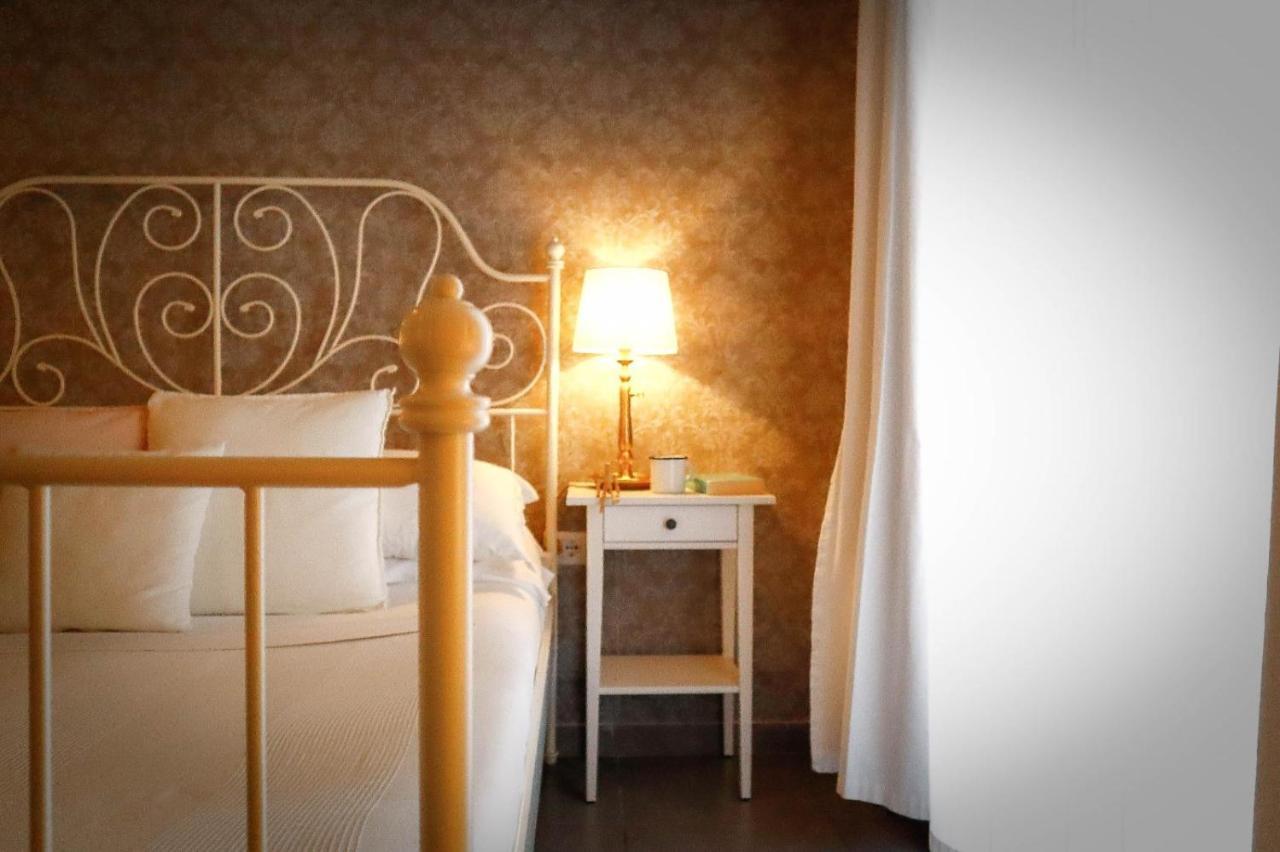 Guest House Camilla อาลเกโร ภายนอก รูปภาพ